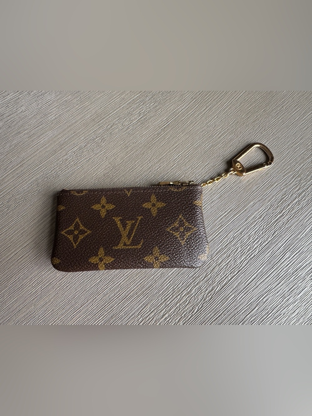 Louis Vuitton Key Pouch Monogram Canvas - LOWER PRICE! - Picture 3 of 12